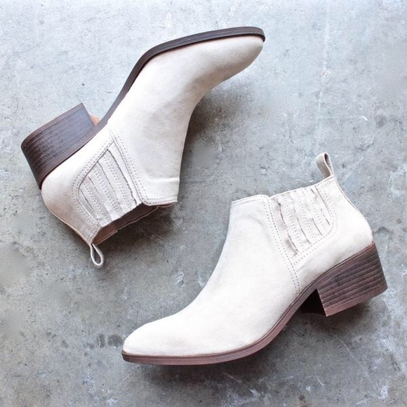 Cream Distressed Pull On Chelsea Ankle Booties - Picture 2 of 8